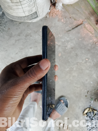 Redmi 8  4/64